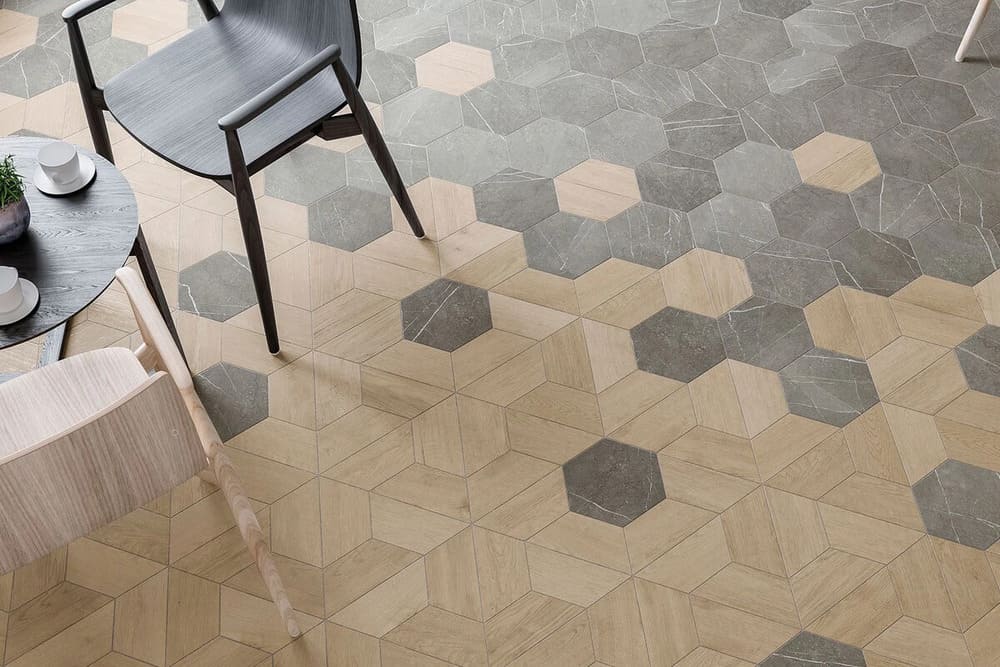 Gạch mosaic lục giác lát nền tạo nên một điểm nhấn lạ mắt