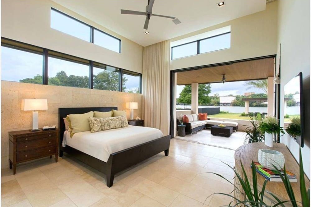 lấy ánh sáng cho nhà ống bằng cửa sổ trên cao 